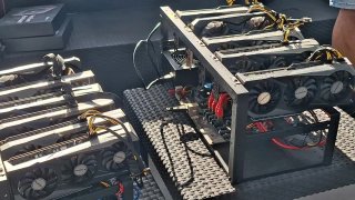 2 Rigs Minería GPU Gigabyte RX 6600 XT