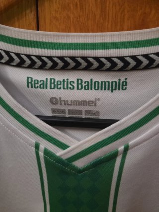 Camiseta Real Betis 23/24 Hummel Talla L