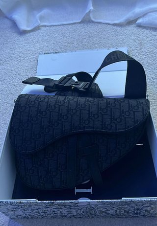 Riñonera Dior Monogram Negra y Gris