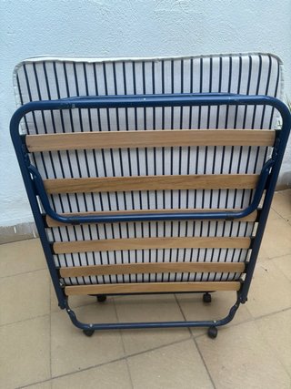 Cama Plegable Metálica y Madera