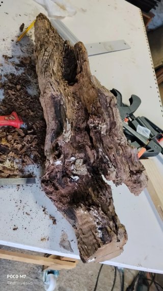 Lámpara Artesanal Única Madera y Metal
