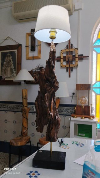Lámpara Artesanal Única Madera y Metal