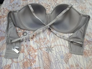 Sujetador con aros Torrid Curve gris Talla 125C