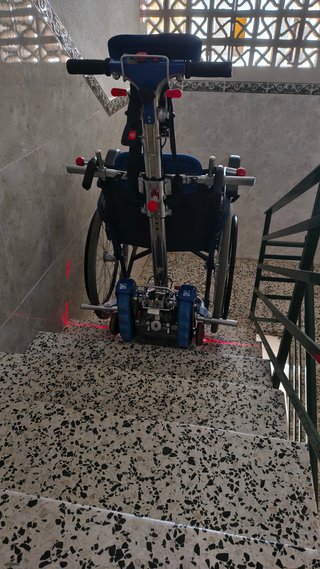 Oruga Subescaleras LG 2004