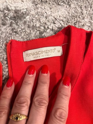 Vestido Rojo Rinascimento Talla M