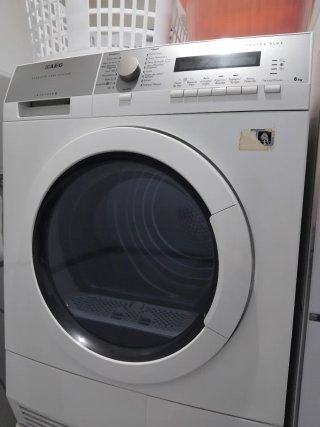Secadora AEG Bomba de Calor
