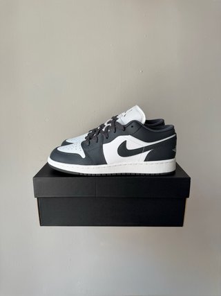 Nike Air Jordan 1 Low Iron Grey [38.5]