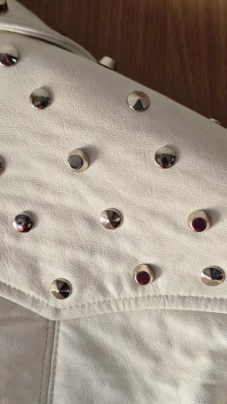Chiodo Zara borchiato bianco Tg S