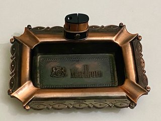 Mechero y Cenicero Colección Marlboro. Antiguo!