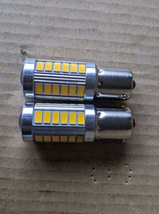 Bombillas P21W