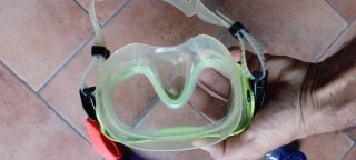Maschera e boccaglio snorkeling