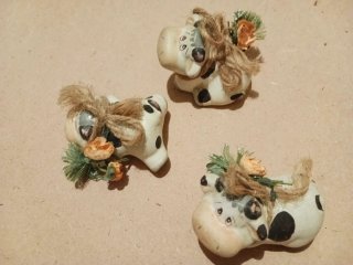 Set 3 statuine mucca decorative ceramica