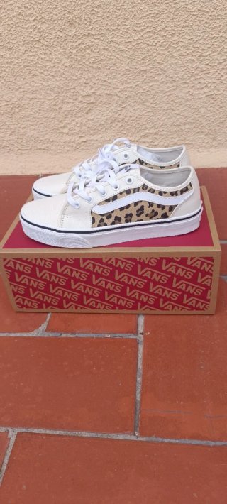 Vans Zapatillas Blancas con Estampado Animal Print