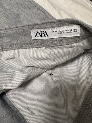 Pantalón de vestir gris Zara