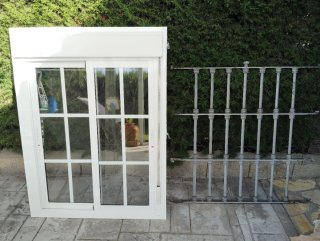 Ventana aluminio blanca + Reja