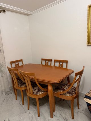 Mesa de comedor con 6 sillas