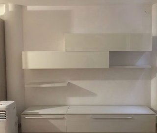 Parete soggiorno moderna bianca