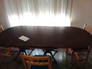Mueble de salón madera oscura