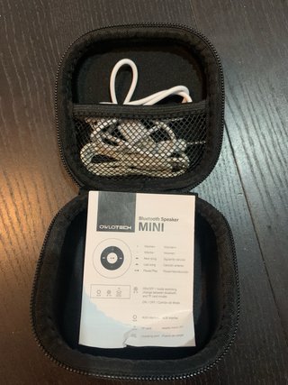 Mini Altavoz Bluetooth Negro y Blanco