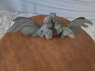 Coppia Sculture Galli Antichi Combattenti