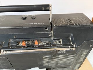Radio Cassette Sanyo M-9998-K