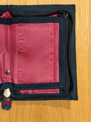 Portafoglio Invicta vintage rosa con zip