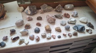 Lotto 40 pietre naturali raccolte a mano