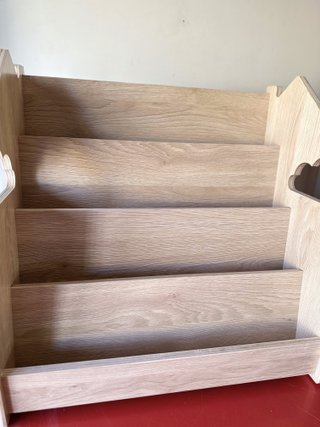 Mueble librería infantil casita corazón nube