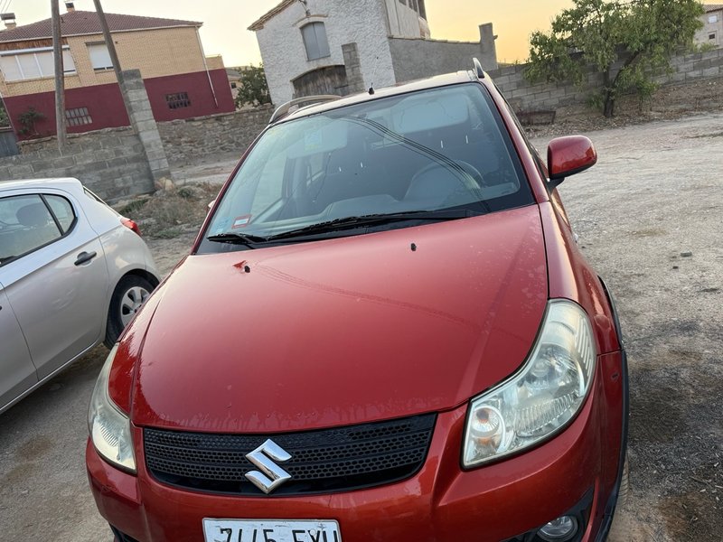 Suzuki SX4 2008 - foto 1