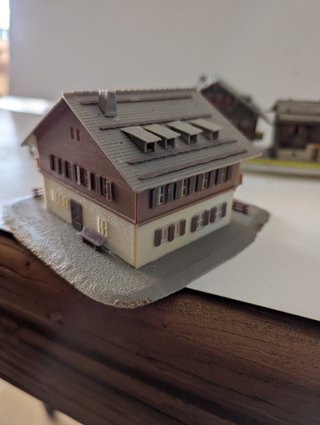 4 casas montaña y 2 cabañas escala N