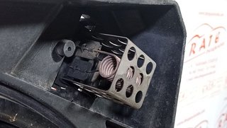 ELECTROVENTILADOR RENAULT TRAFIC COMBI (AB 4.01) 6 - plazas, acristalado parcial 2,9t   Combi corto