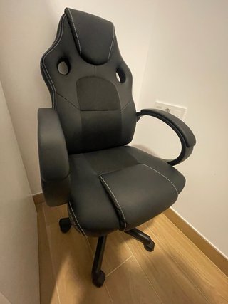 Silla de oficina ergonómica negra