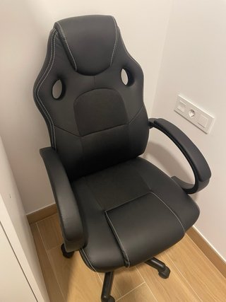 Silla de oficina ergonómica negra