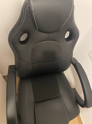 Silla de oficina ergonómica negra