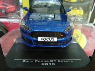 Coche a escala 1:18