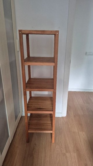 Estantería de madera para baño