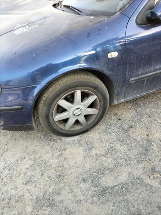 Seat toledo 1.9 tdi 110cv con el motor roto