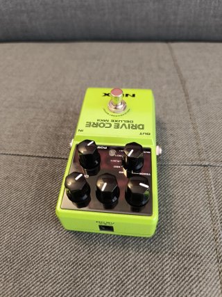 Nux Drive Core Deluxe MKII Pedal de Guitarra