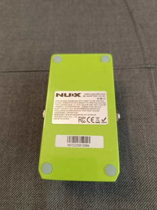 Nux Drive Core Deluxe MKII Pedal de Guitarra