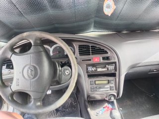 Hyundai elantra  Elantra  2004