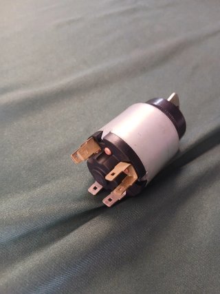 Bombin de encendido con llave para coche clásico