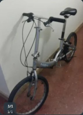 Bicicleta plegable per a revisar o reparar.