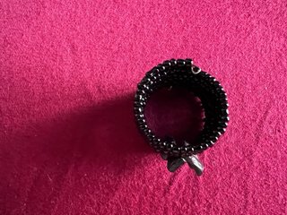 Anello perline nero