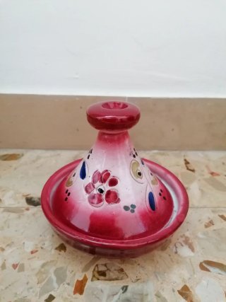 Mini tajine artigianale in terracotta smaltata.