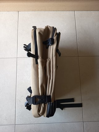 Mochila Eco Essentials Beige y Negra