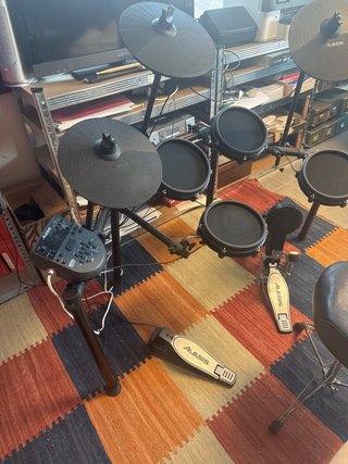 Batería Electrónica Alesis Nitro Module