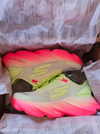 Skechers Aero Burst Carbon Infused Zapatillas
