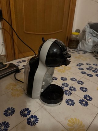 Macchina Caffè Nescafé Dolce Gusto