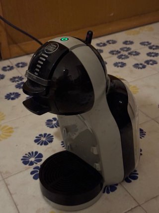 Macchina Caffè Nescafé Dolce Gusto