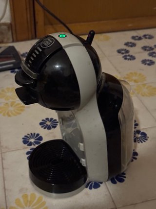 Macchina Caffè Nescafé Dolce Gusto